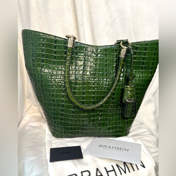 💚🐊BRAHMIN RACING GREEN LA SCALA GENUINE LEATHER STUNNING SWEETHEART TOTE🐊💚 - Picture 6 of 17